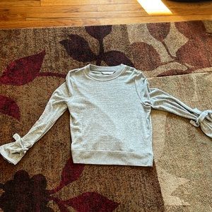 Abercrombie and Fitch bow sleeve sweater size s